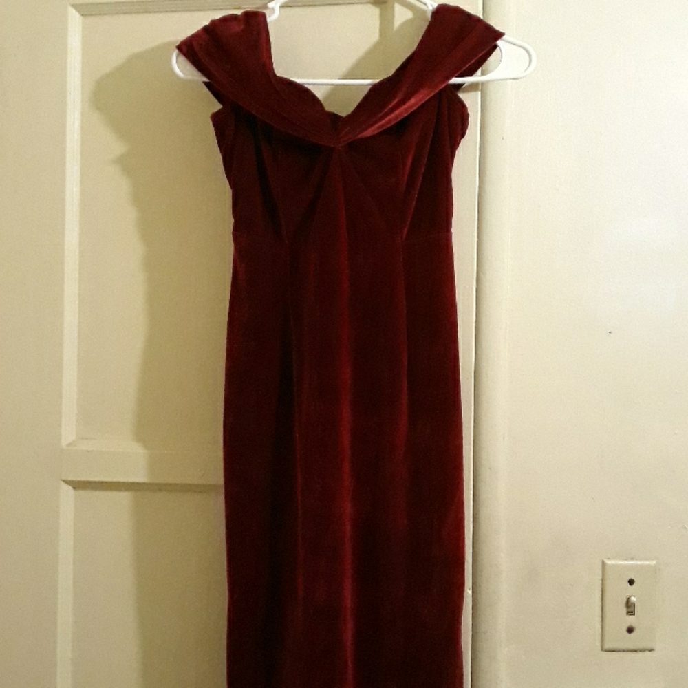 CBR, sz.Small, Burgundy velvet bodycon dress, homecoming, Christmas, Valentine